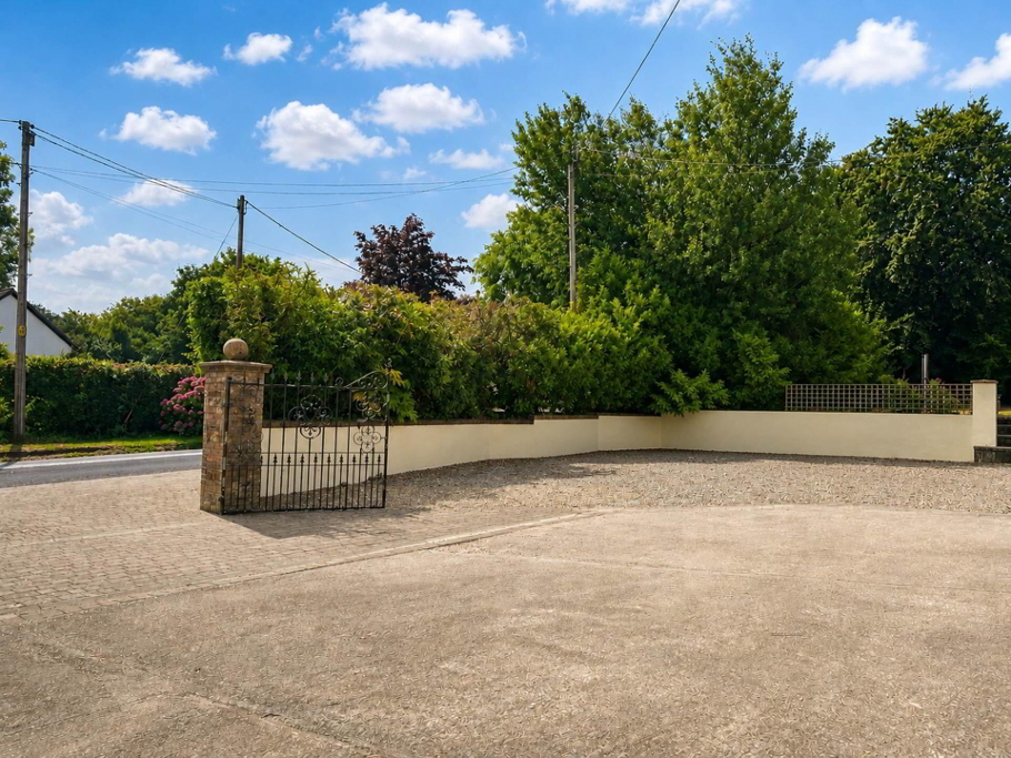 Photo 15 of Roundswell, Barnstaple