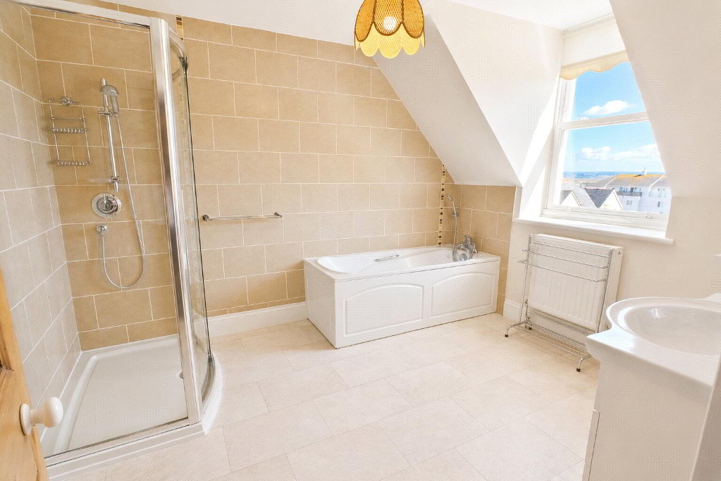 2nd Floor Bathroom