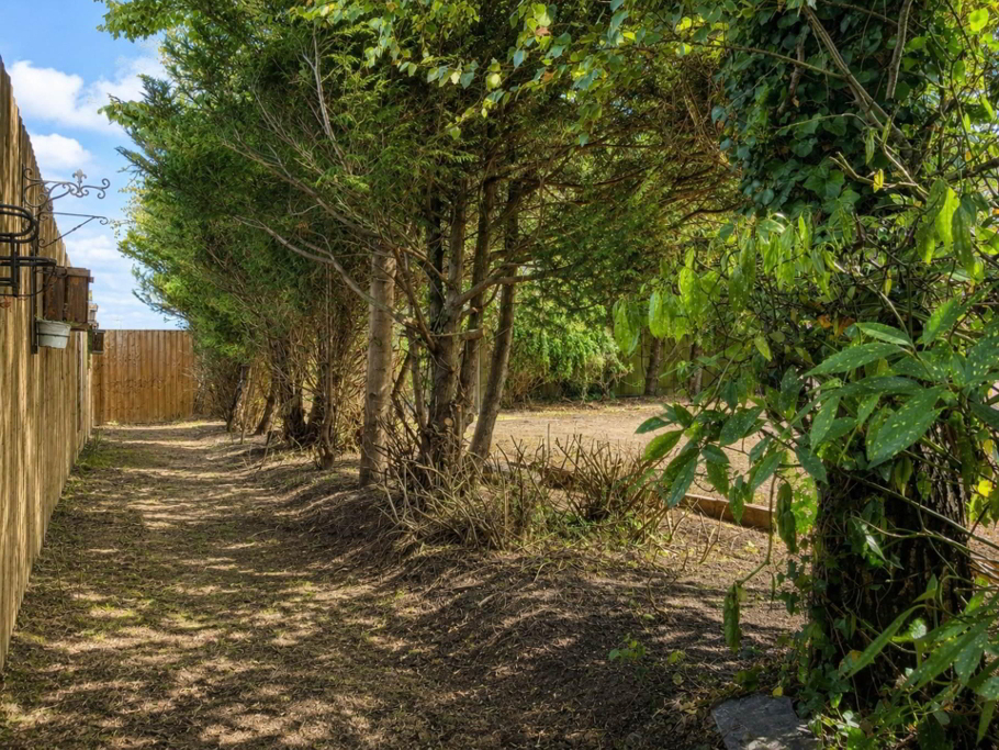 Photo 13 of Roundswell, Barnstaple