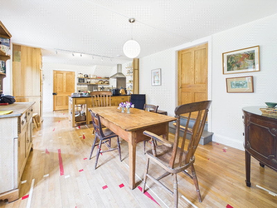 Breakfast Room