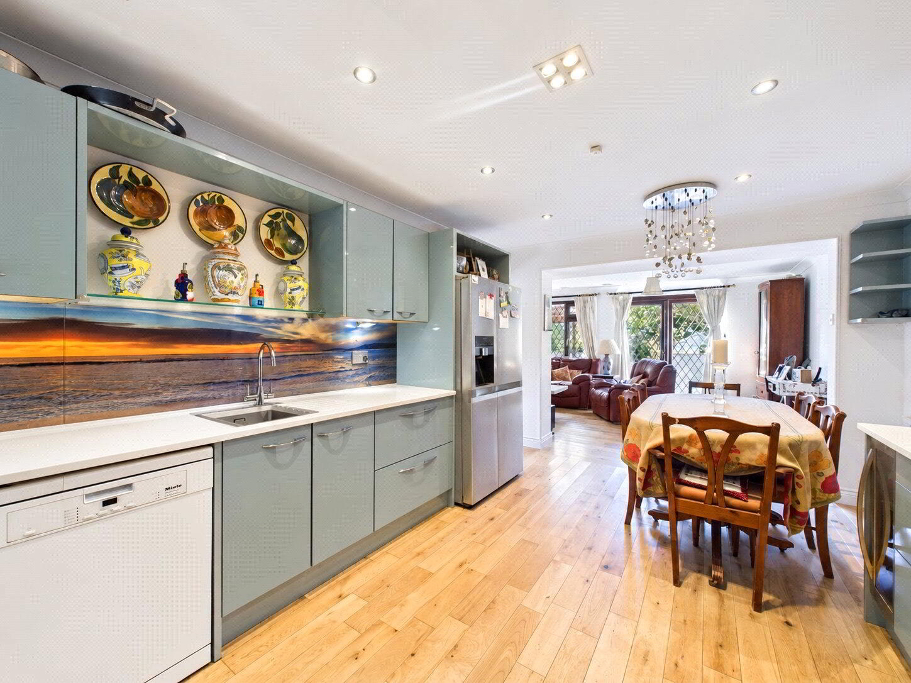 Kitchen/Dining