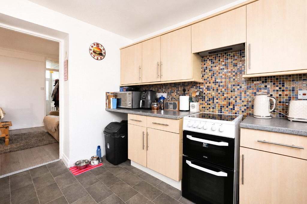 Picture No. 06
