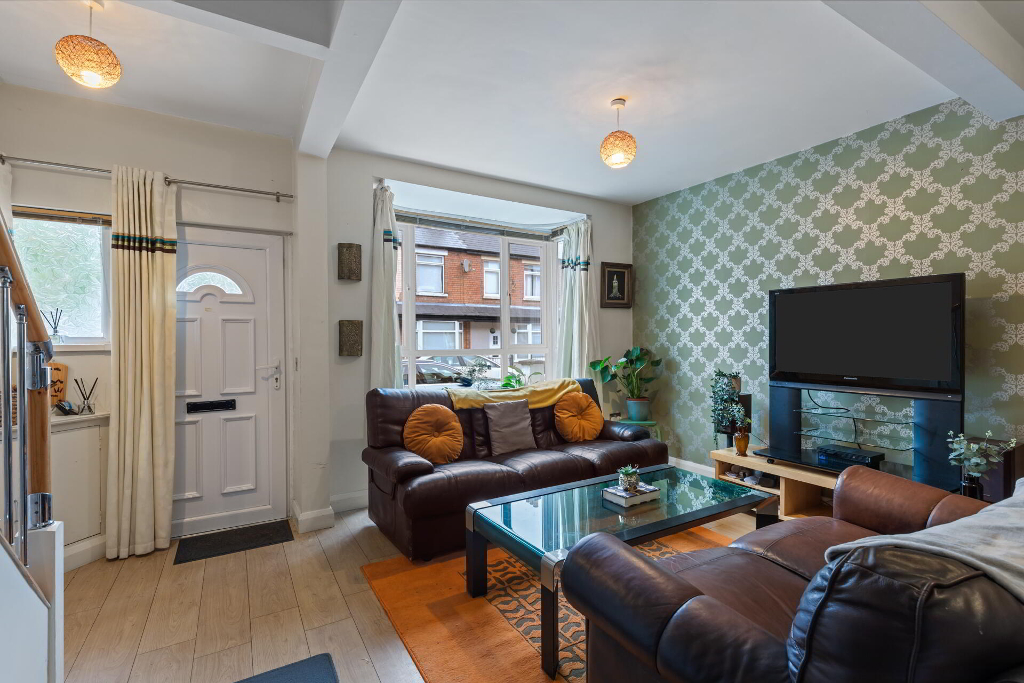 Photo 2 of 71 Tildarg Street, Belfast