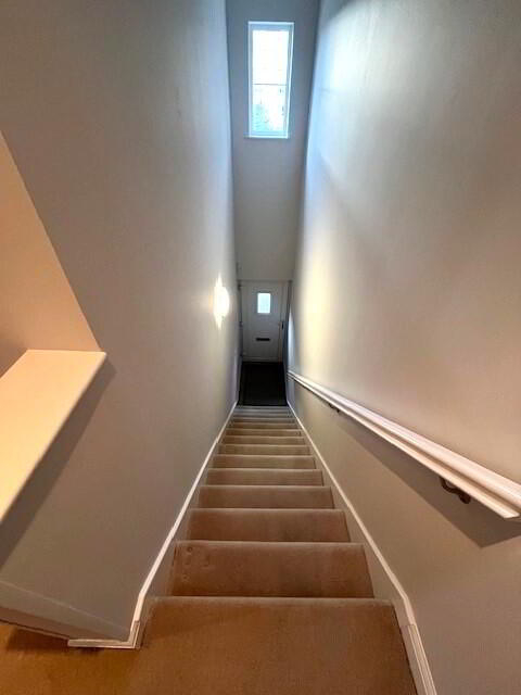Photo 2 of 2 Glenview Court, Bangor