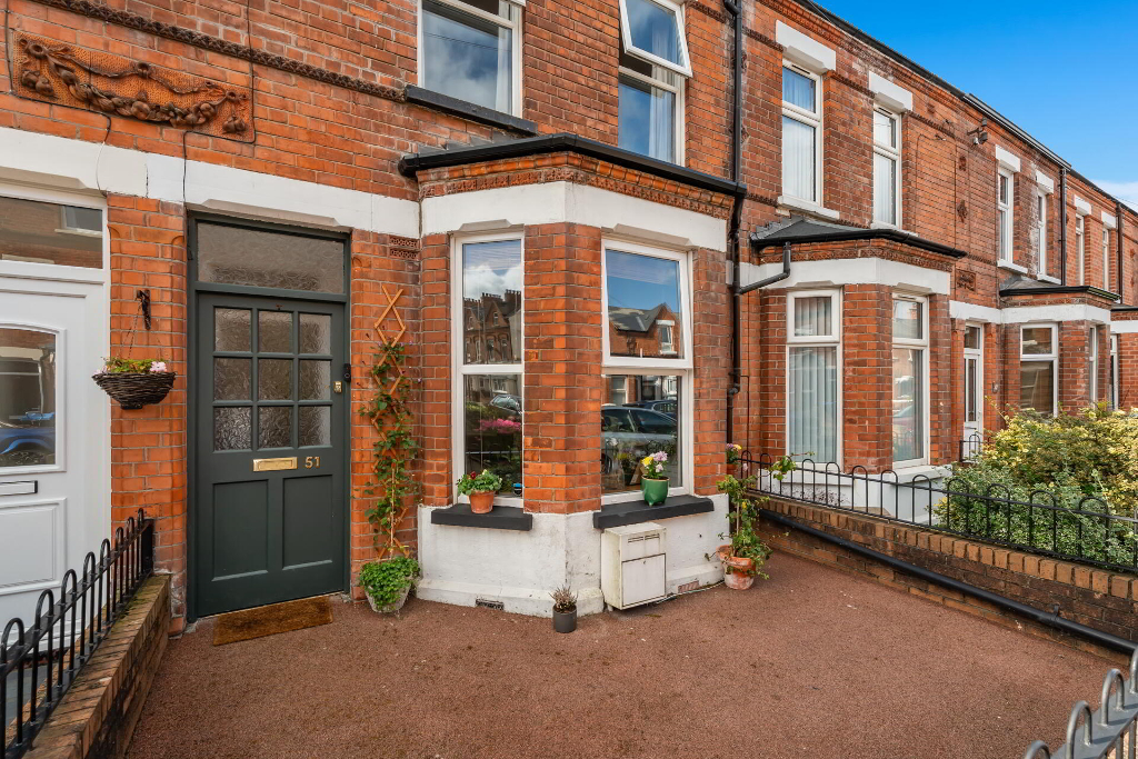 Photo 2 of 51 Ravenhill Avenue, Belfast