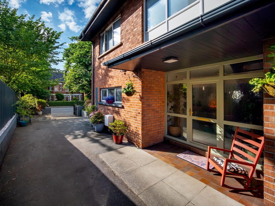 Photo 2 of 88a Malone Road, Belfast