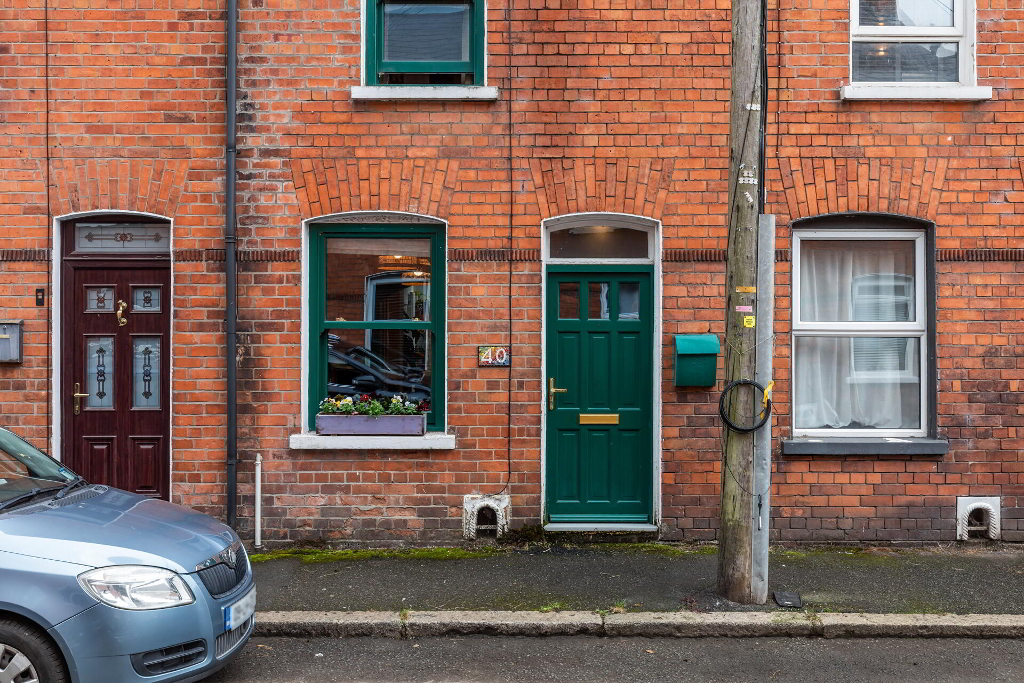 Photo 2 of 40 Edenderry Village, Belfast