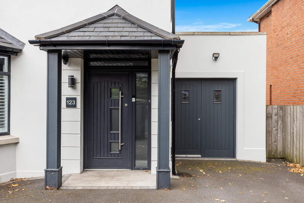 Photo 2 of 123 Malone Road, Belfast