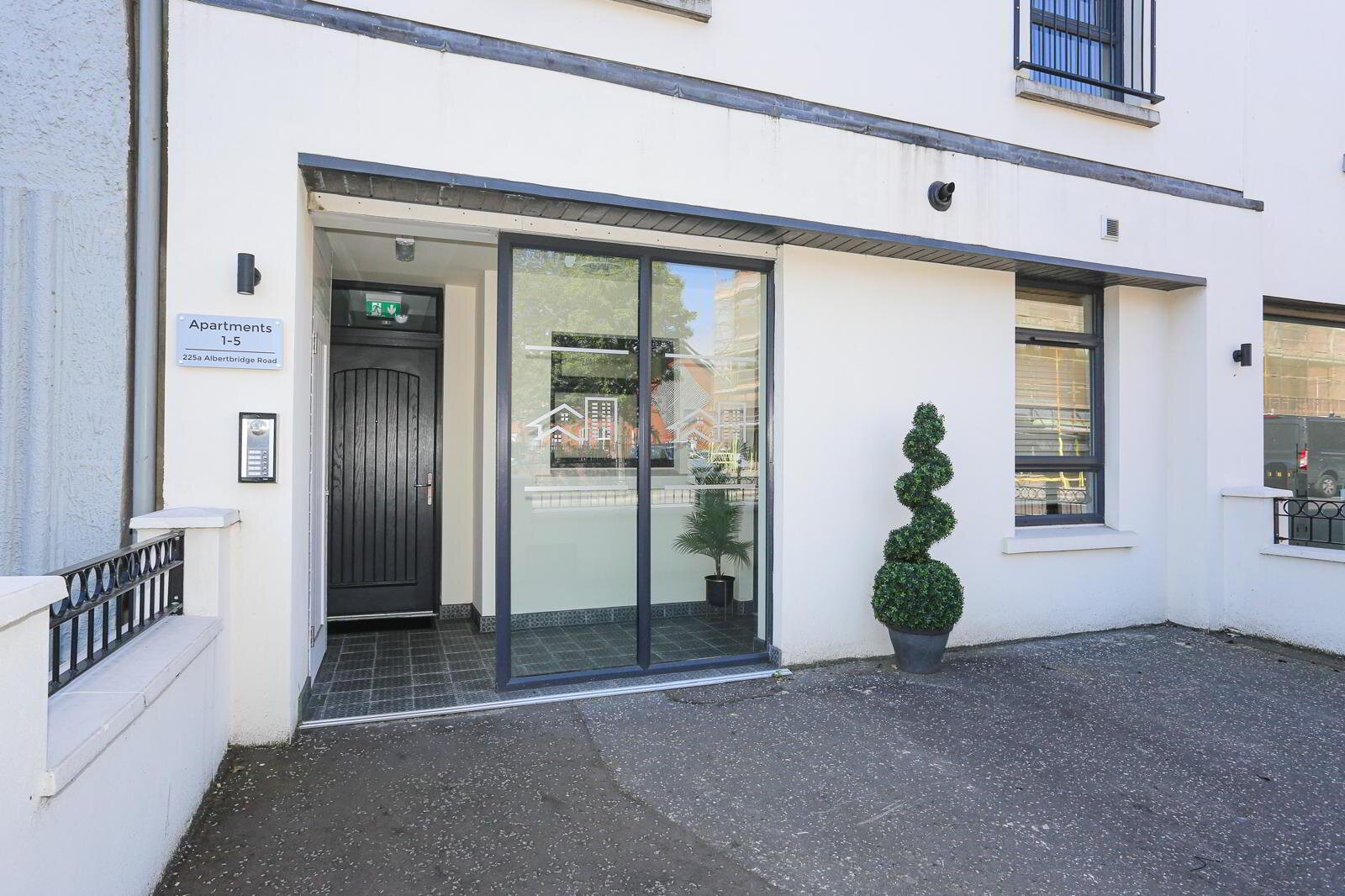 Photo 1 of Apt 3, 225a Albertbridge Road, Belfast