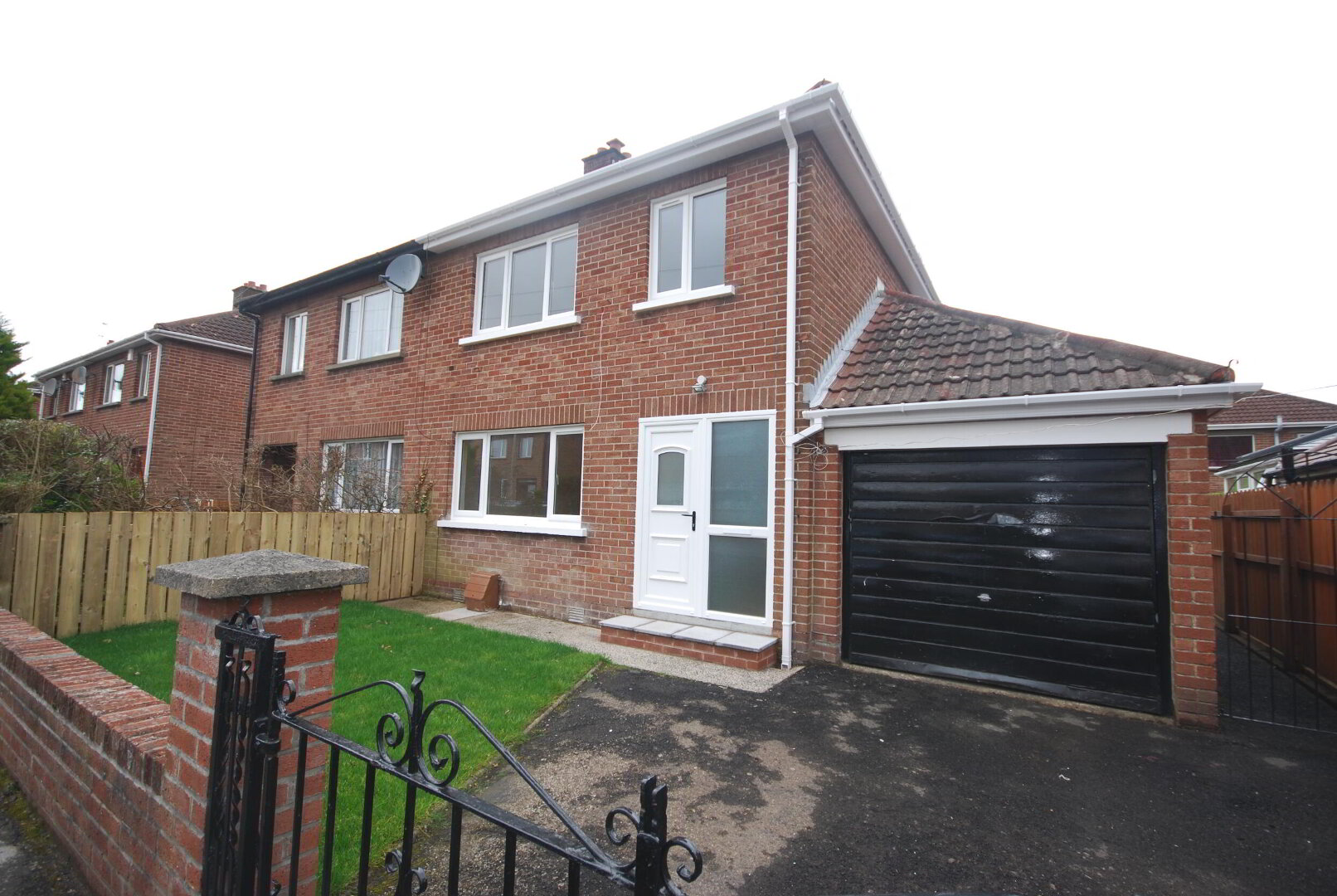 Photo 1 of 20 Prince Edward Drive, Stranmillis, Belfast