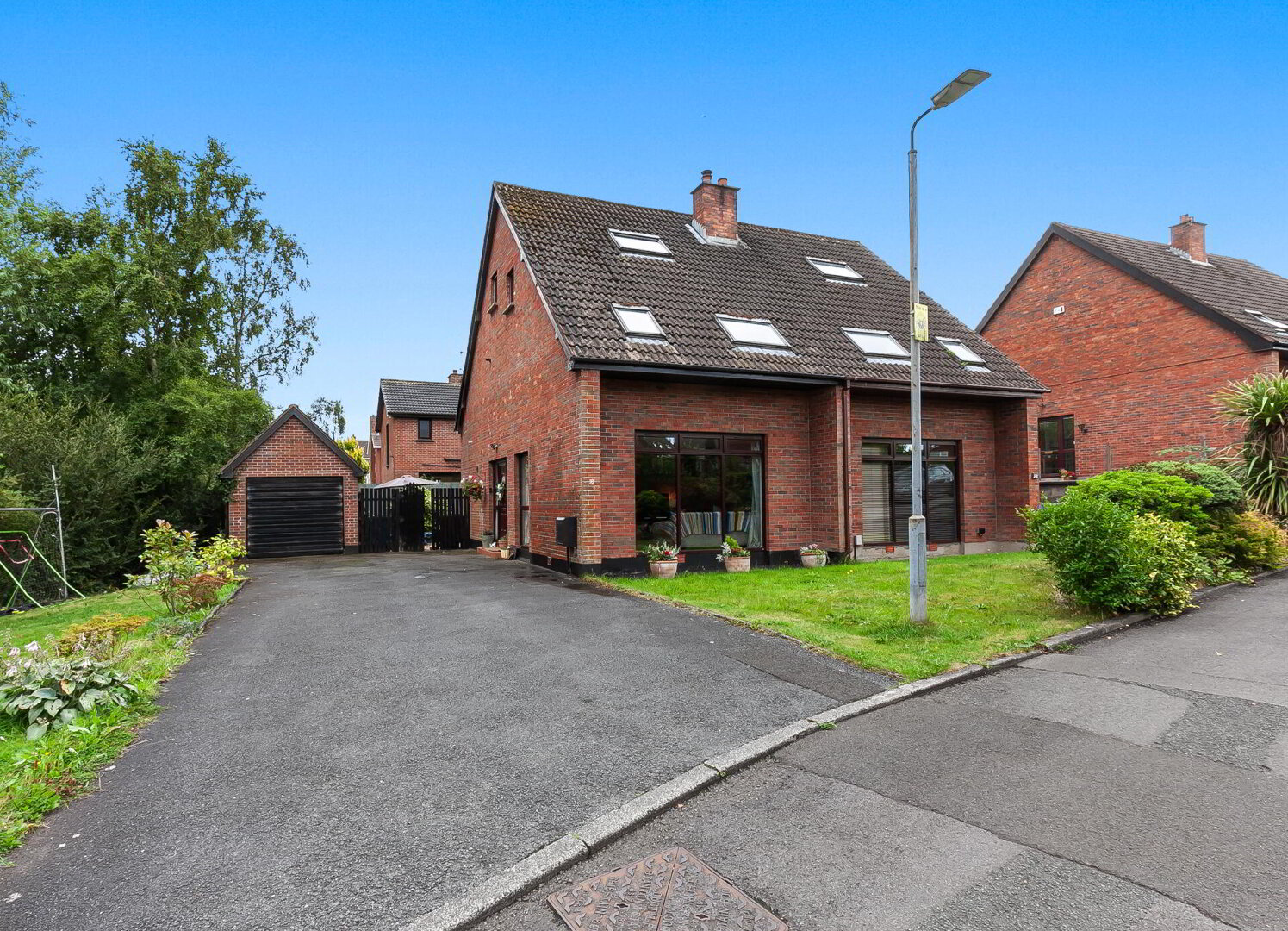 Photo 1 of 16 Lakeside Drive, Finaghy Road South, Belfast