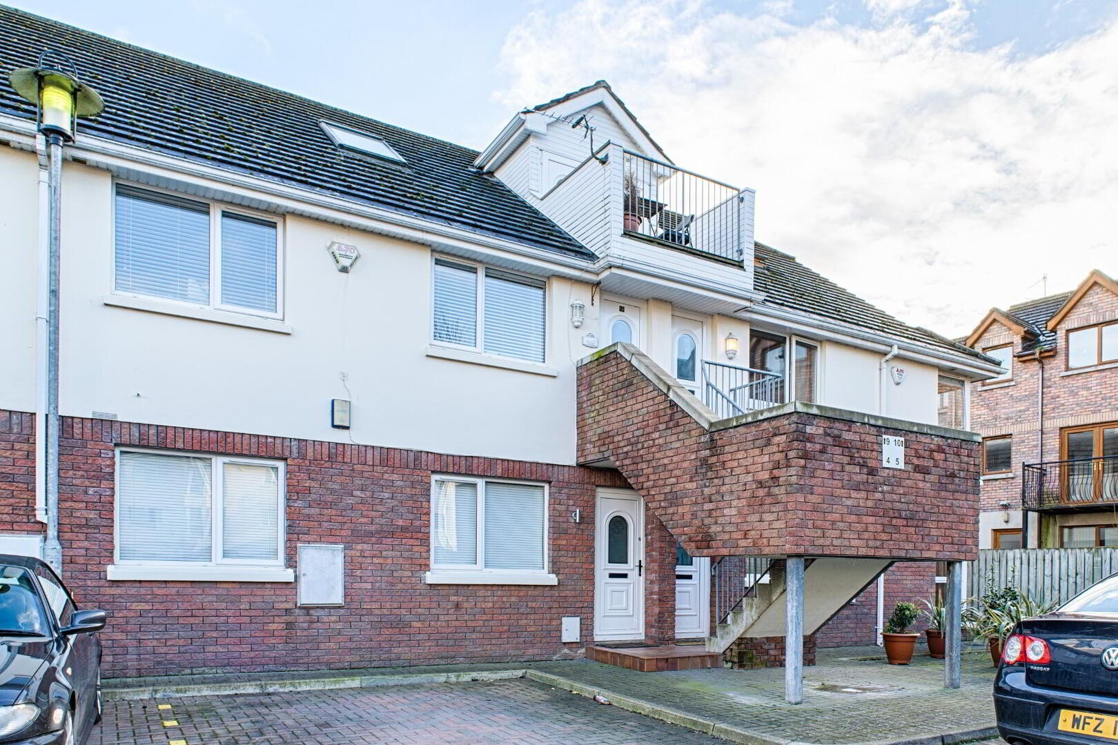 Photo 1 of 10 Silverwood Court, Lurgan
