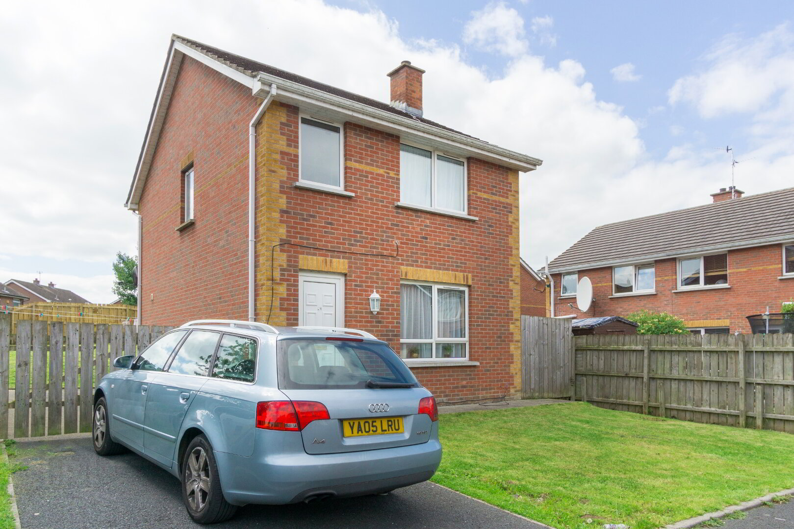 Photo 1 of 21 Lakeview Court, Drumgor, Craigavon