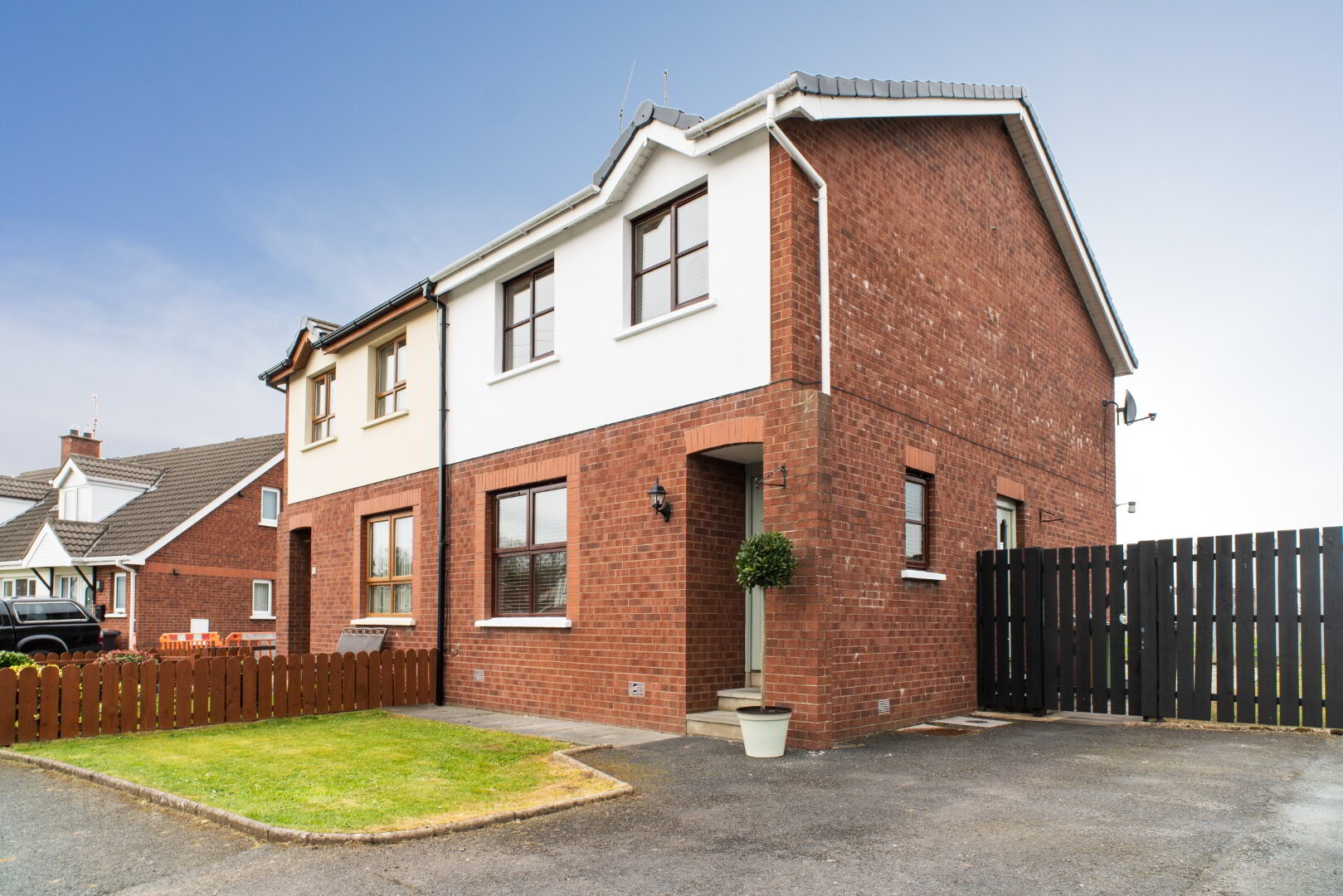 Photo 1 of 10 Allengrove, Lurgan