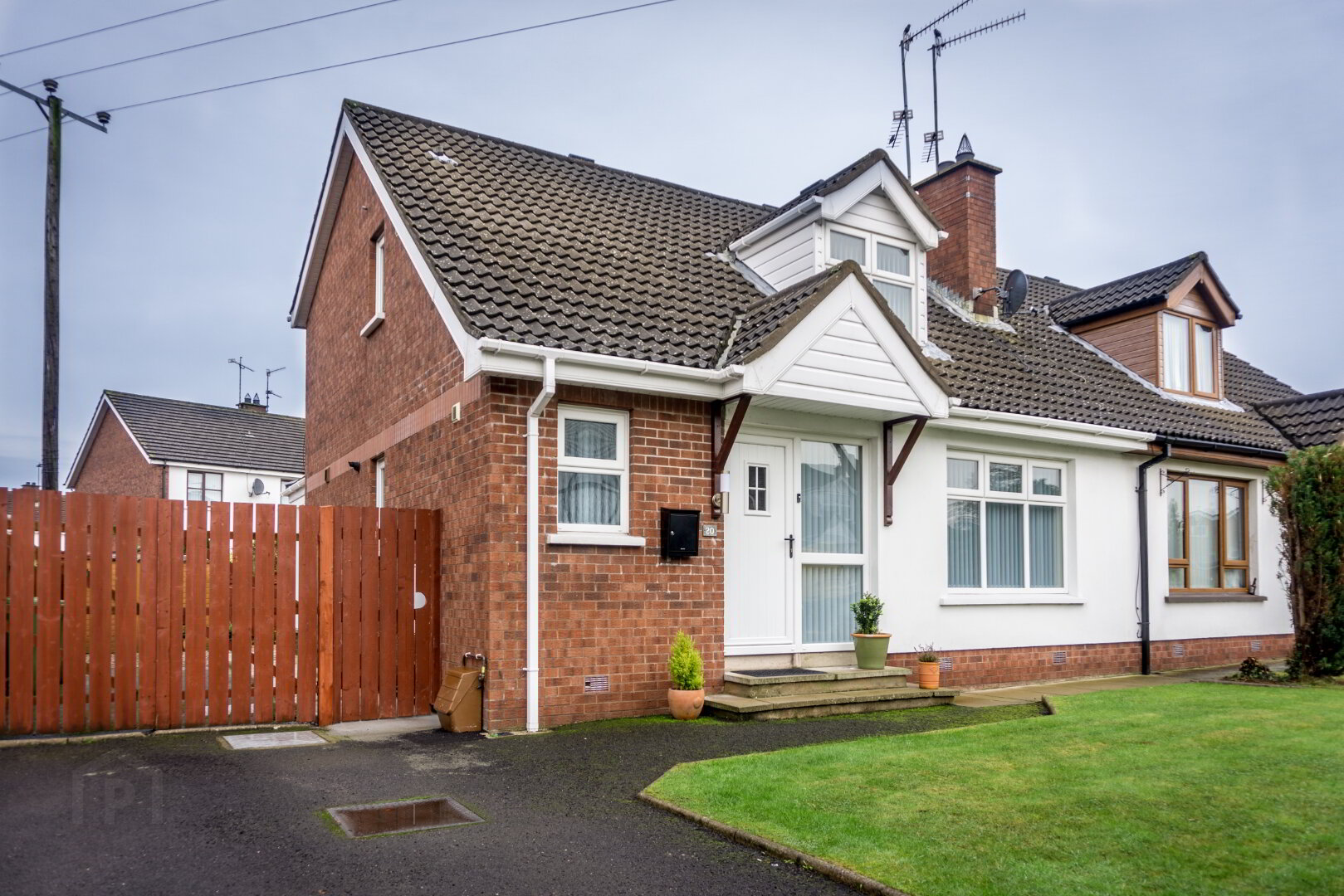 Photo 1 of 20 Allengrove, Lurgan