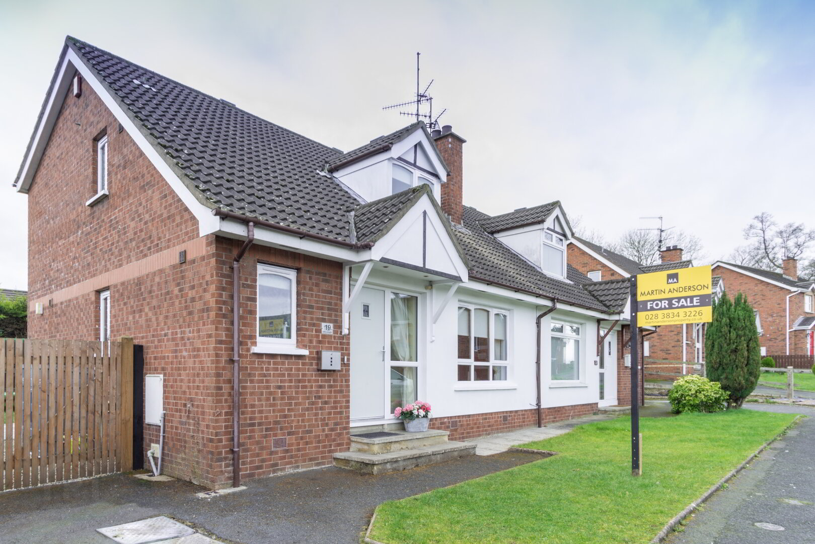 Photo 1 of 19 Allengrove, Lurgan