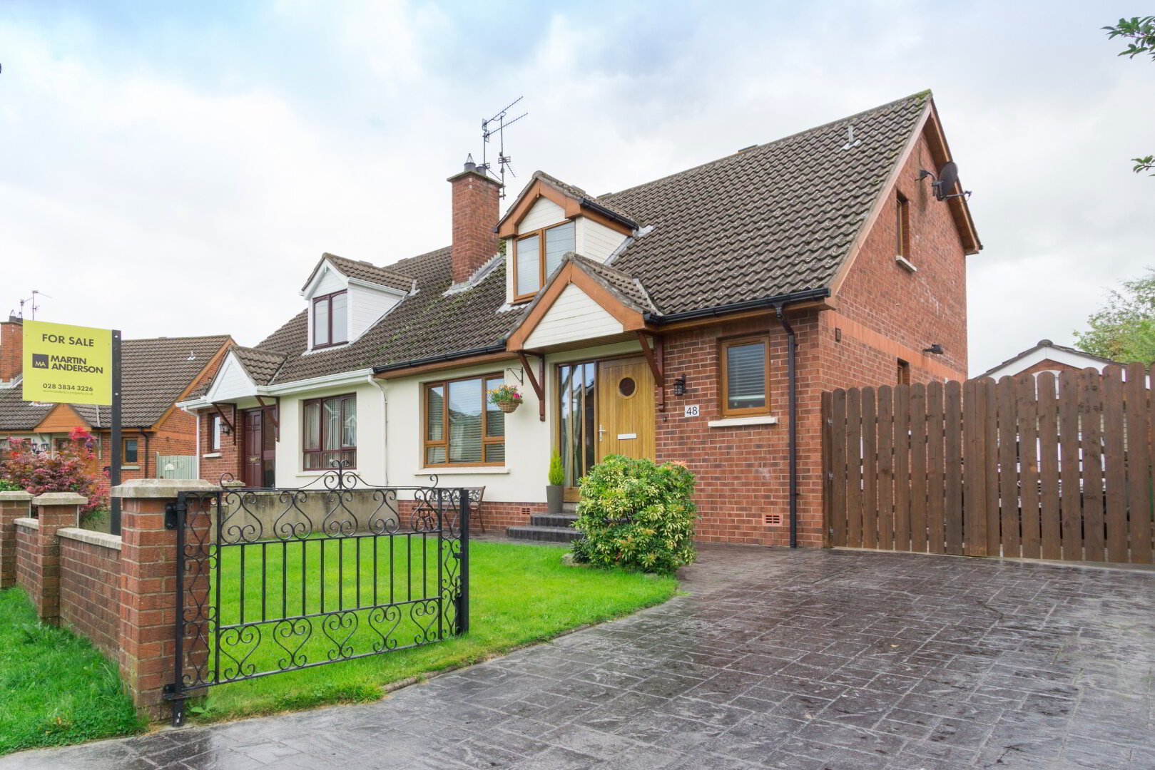 Photo 1 of 48 Allengrove, Lurgan
