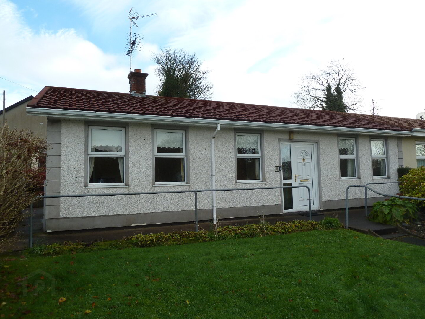Photo 1 of 10 Elliott Place, Coleshill, Enniskillen