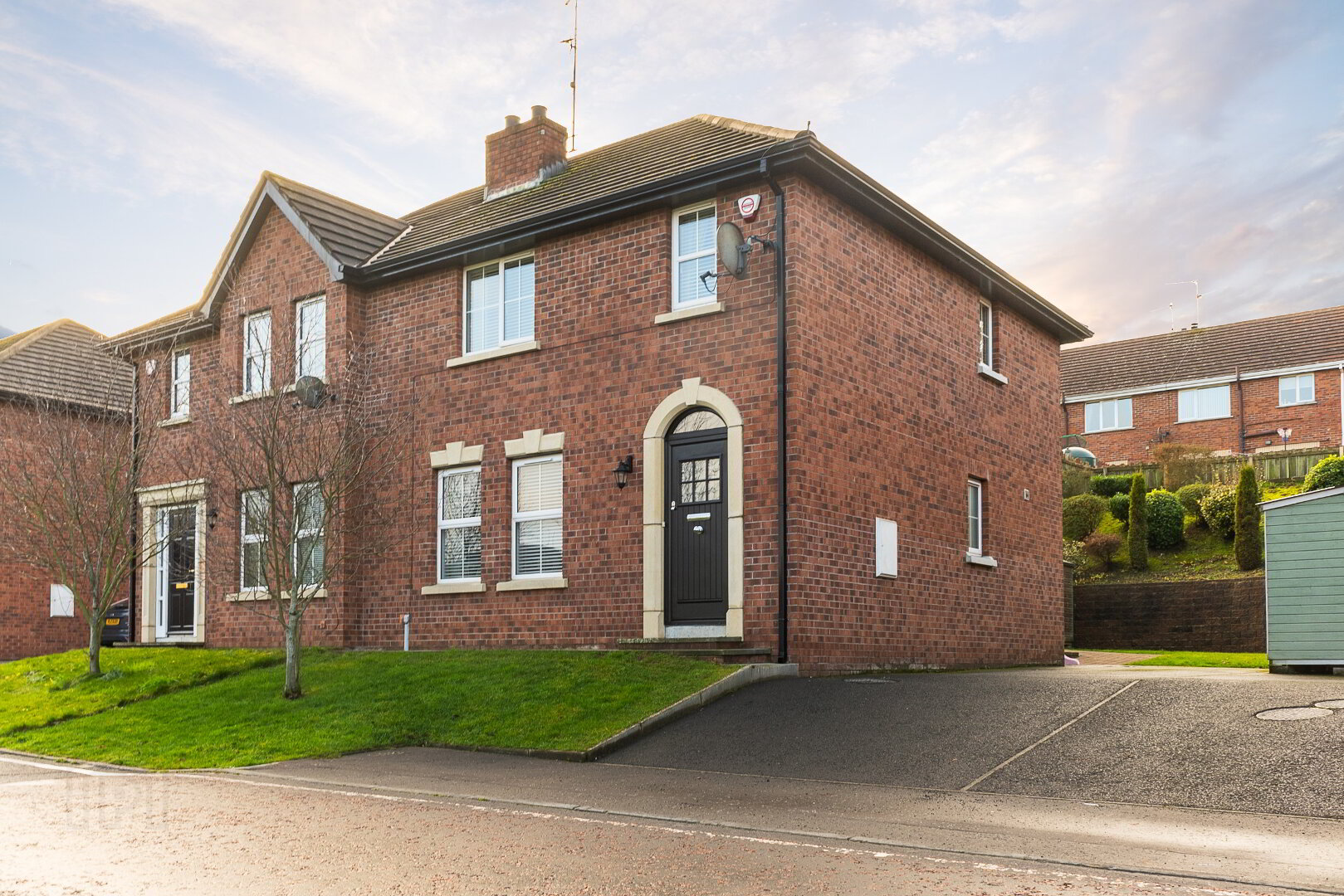 Photo 1 of 182 Belvedere Manor, Lurgan