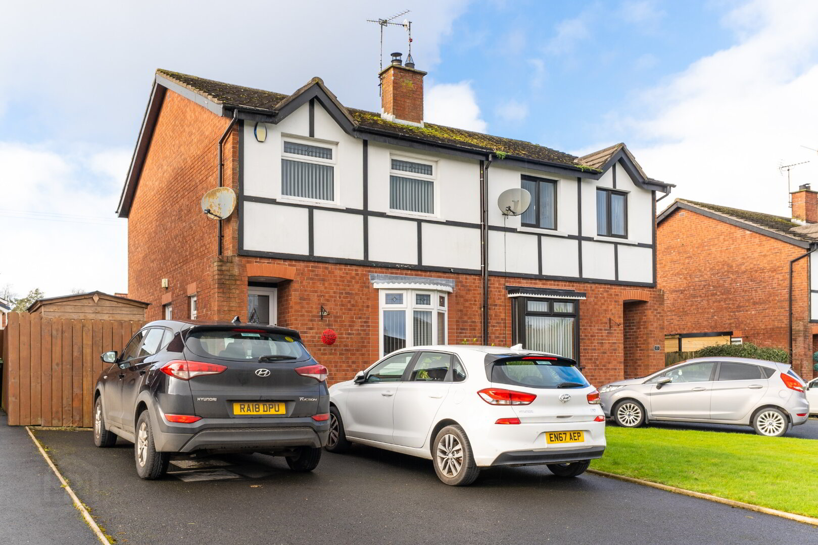 Photo 1 of 13 Ashgrove Crescent, Lurgan