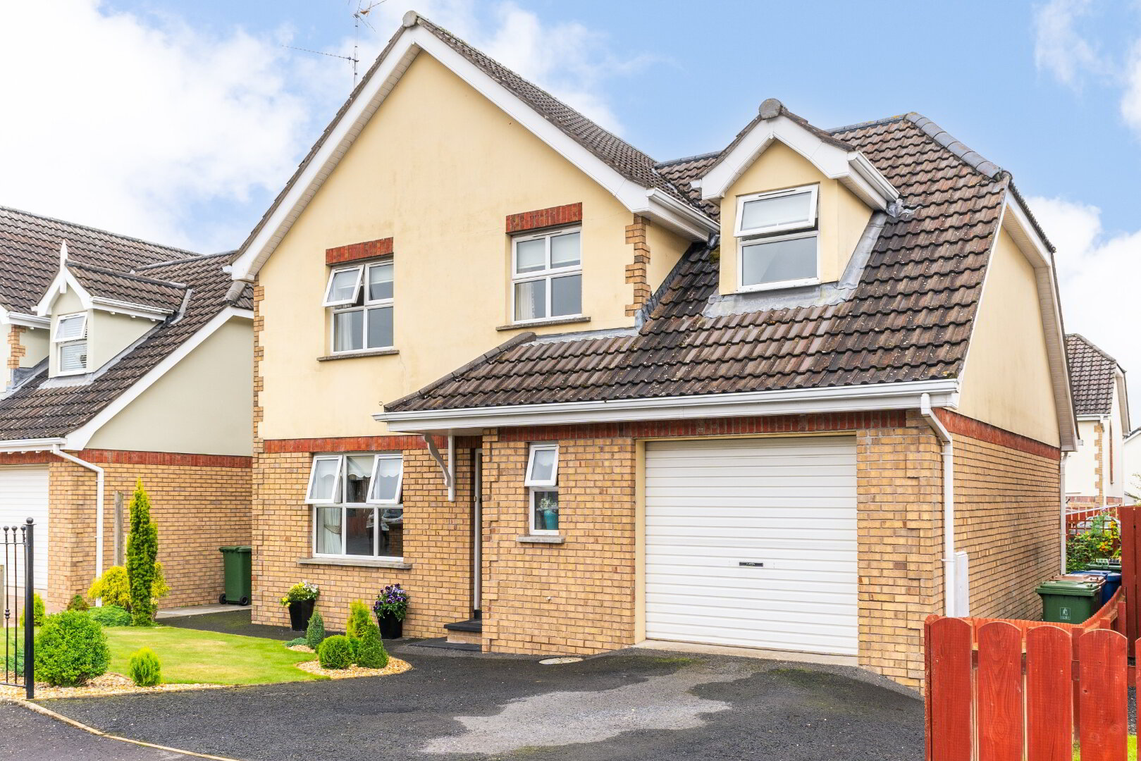 Photo 1 of 56 Carrigart Manor, Craigavon
