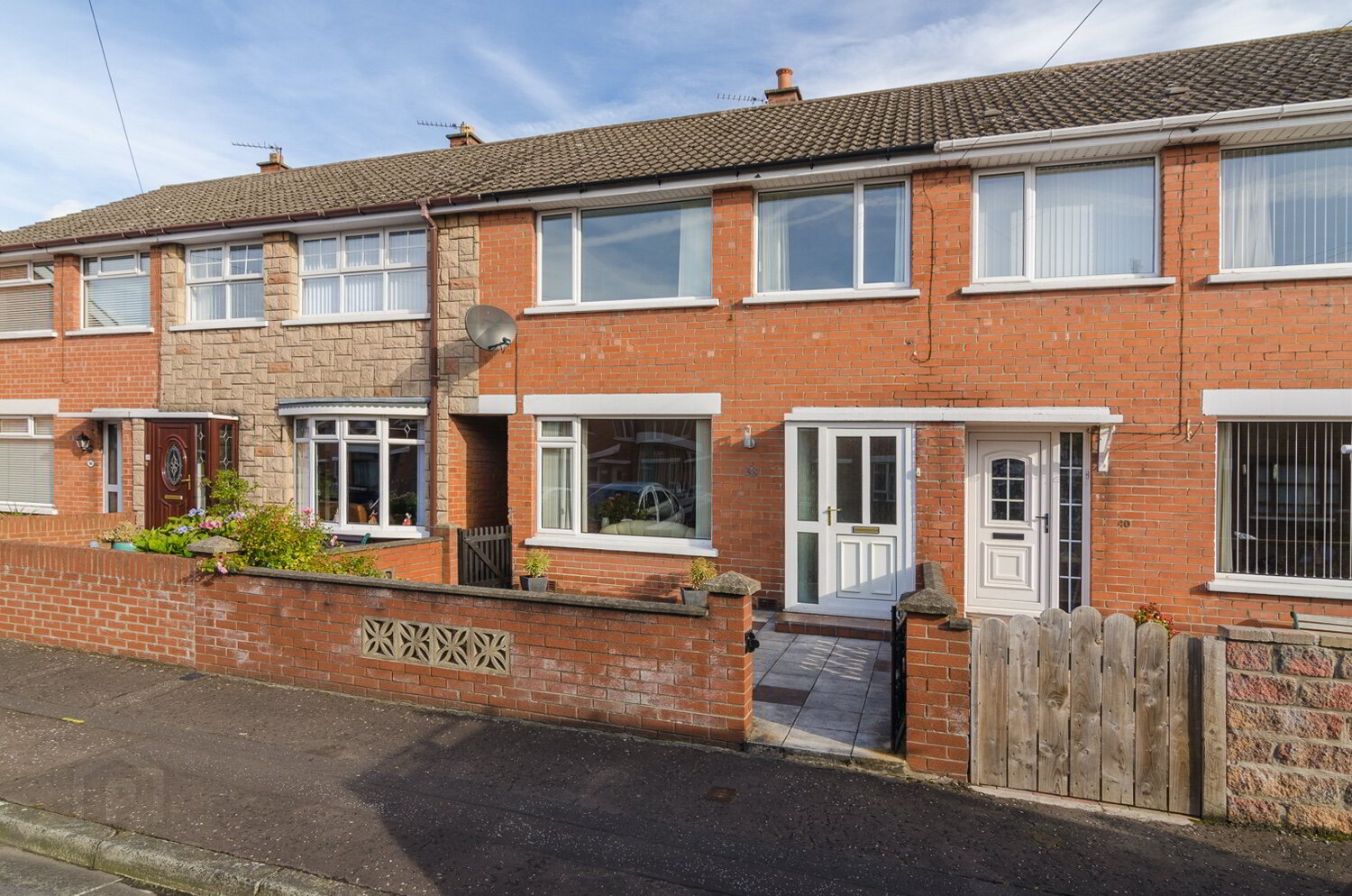 Photo 1 of 38 Larkfield Gardens, Belfast