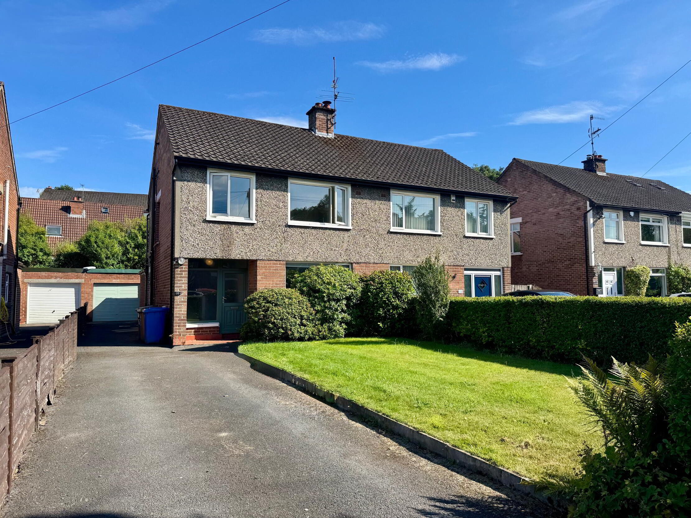 Photo 1 of 15 Hillside Crescent, Belfast