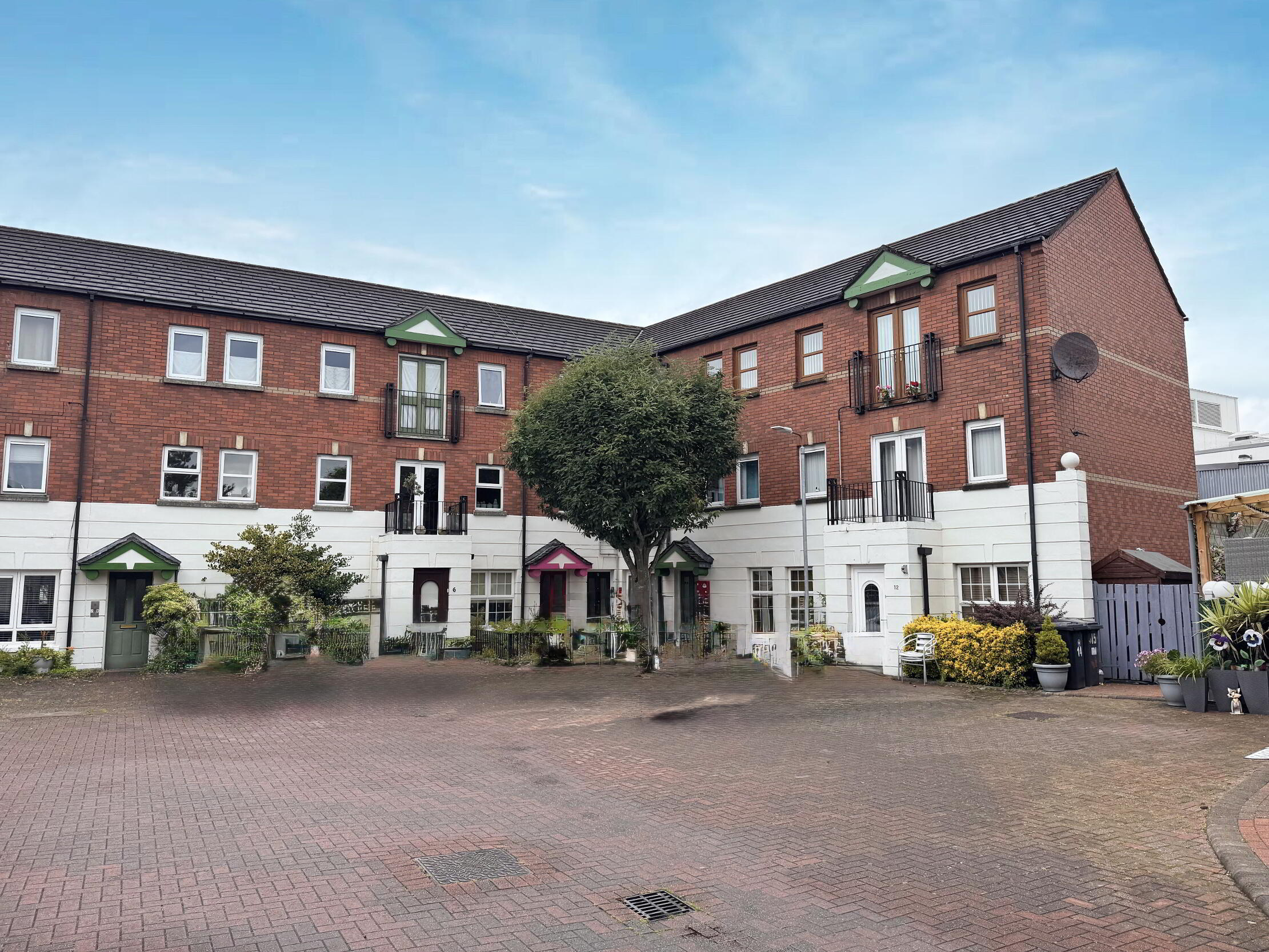 Photo 1 of 11 Marlborough Court, Belfast