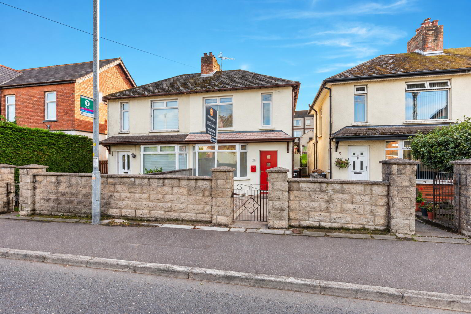 Photo 1 of 27 Comber Road, Dundonald, Belfast