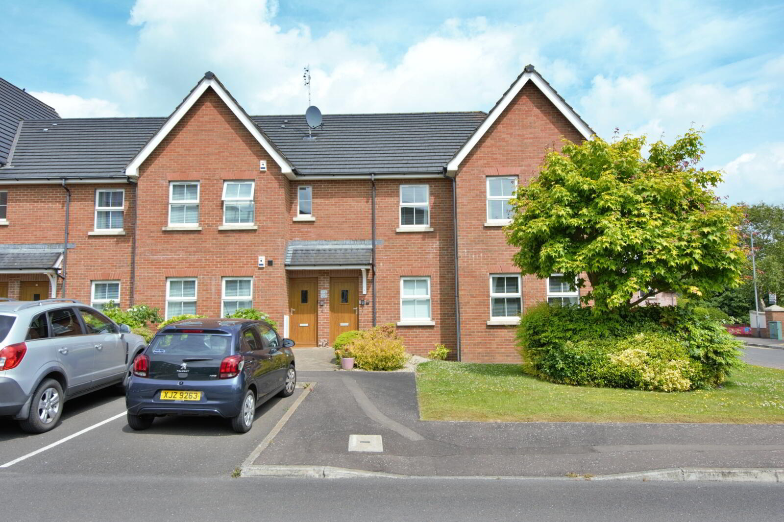Photo 1 of 2 Glenview Court, Bangor