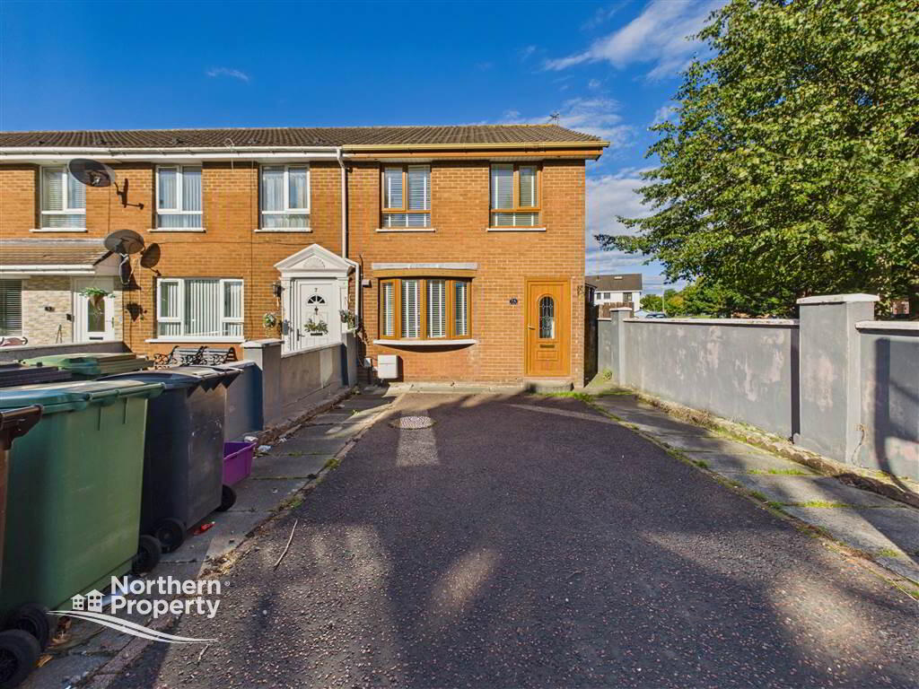 Photo 1 of 7a Thornhill Crescent, Belfast
