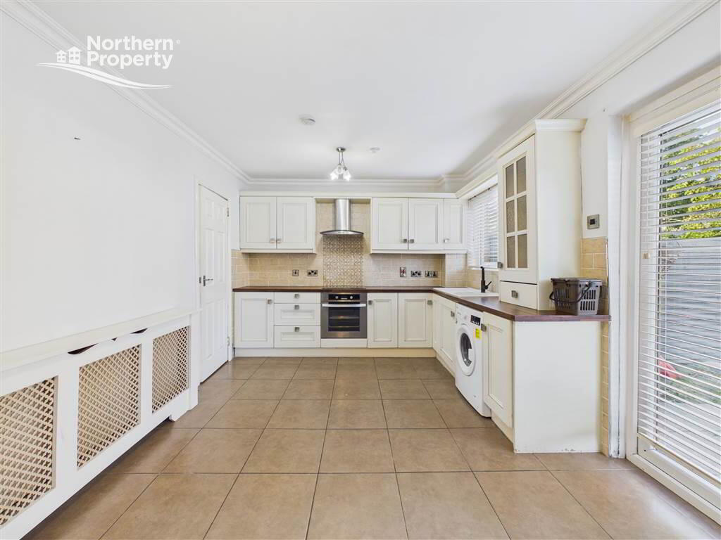 Photo 8 of 7a Thornhill Crescent, Belfast