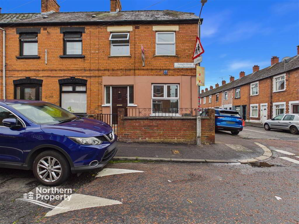 Photo 2 of 40 Iveagh Drive, Belfast