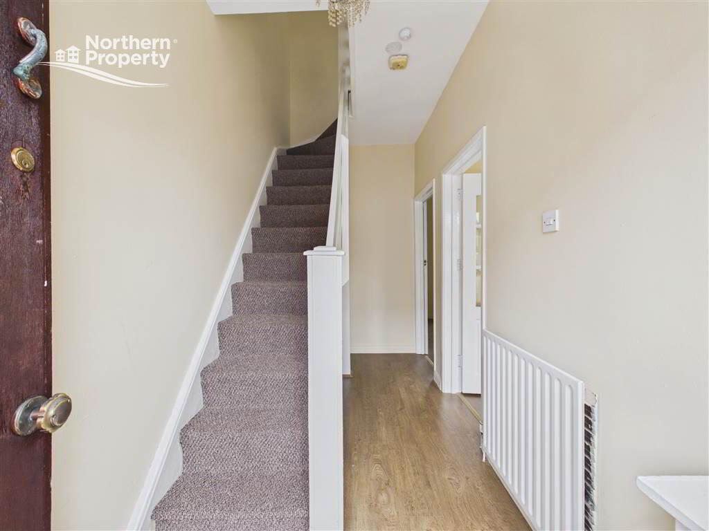 Photo 4 of 40 Iveagh Drive, Belfast