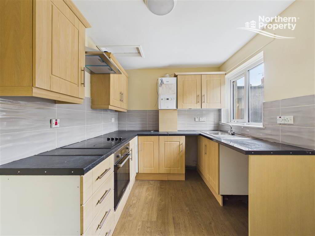 Photo 8 of 40 Iveagh Drive, Belfast