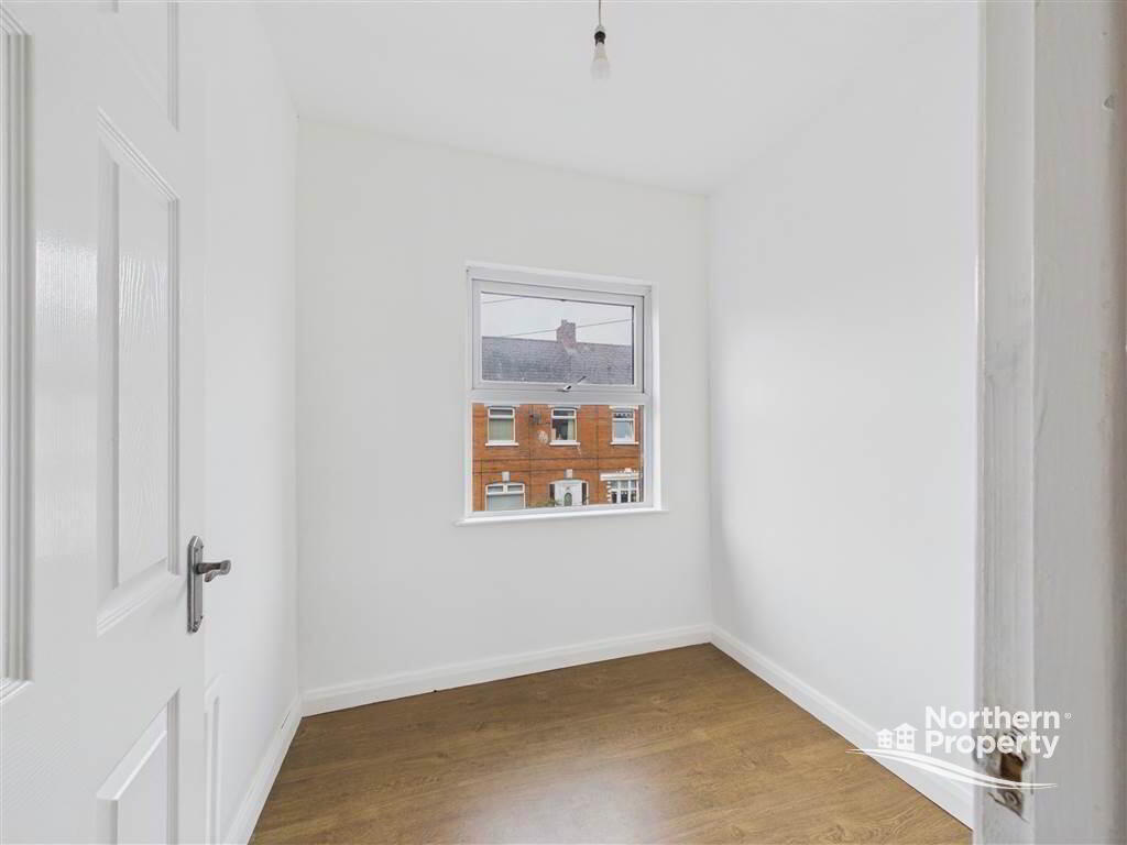 Photo 13 of 40 Iveagh Drive, Belfast