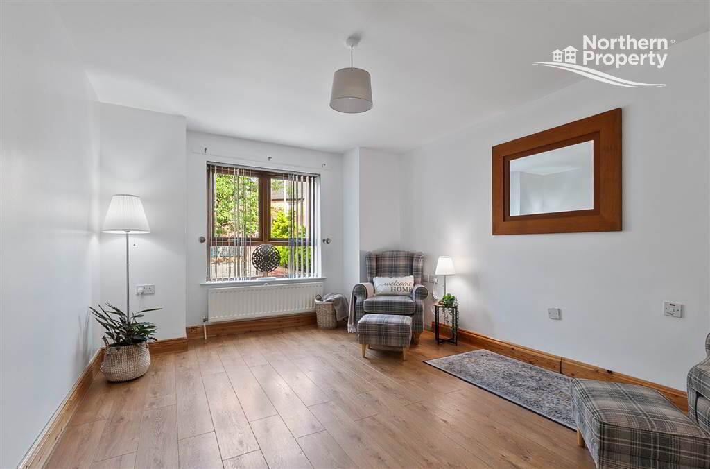 Photo 6 of 32 Beechmount Walk, Belfast