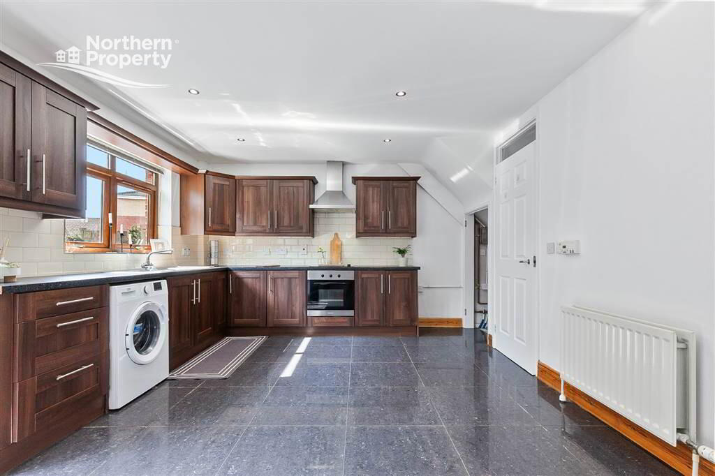 Photo 11 of 32 Beechmount Walk, Belfast