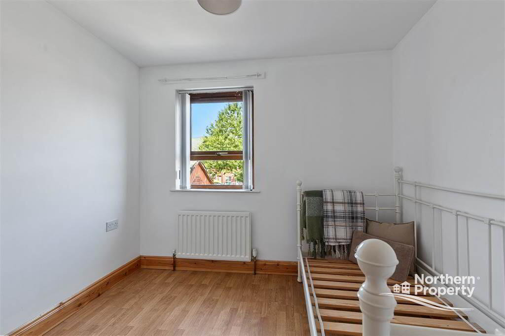 Photo 14 of 32 Beechmount Walk, Belfast