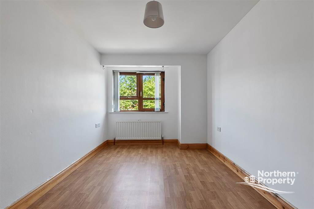 Photo 18 of 32 Beechmount Walk, Belfast