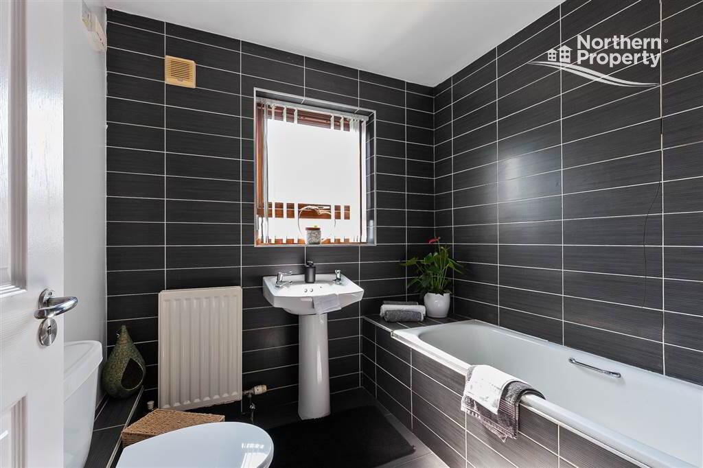 Photo 20 of 32 Beechmount Walk, Belfast