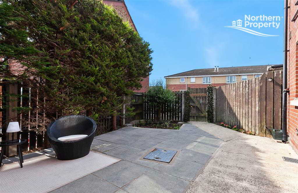 Photo 25 of 32 Beechmount Walk, Belfast