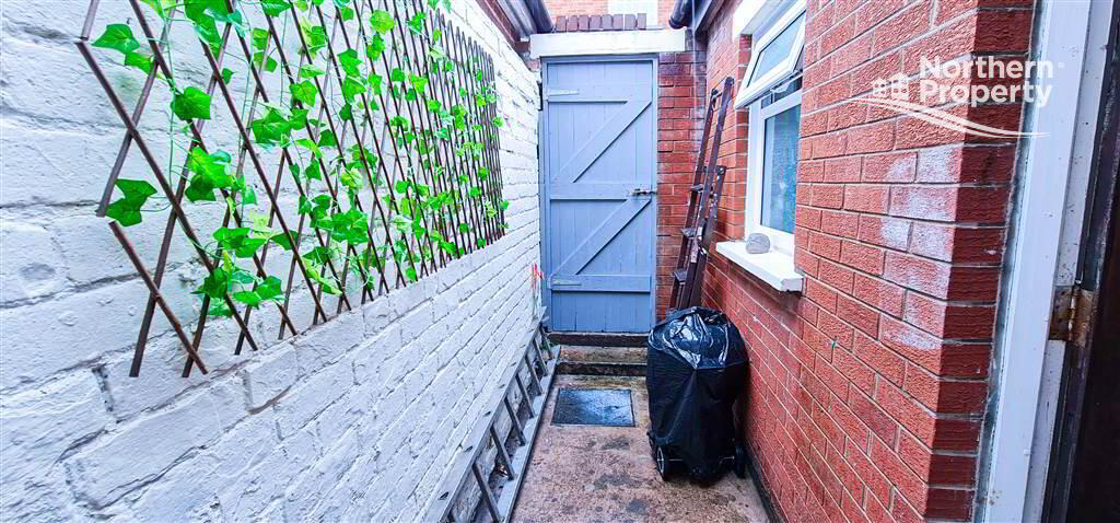 Photo 10 of 19 Islandbawn Street, Belfast