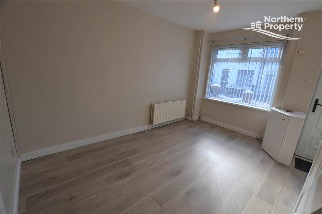 Photo 2 of 19 Islandbawn Street, Belfast