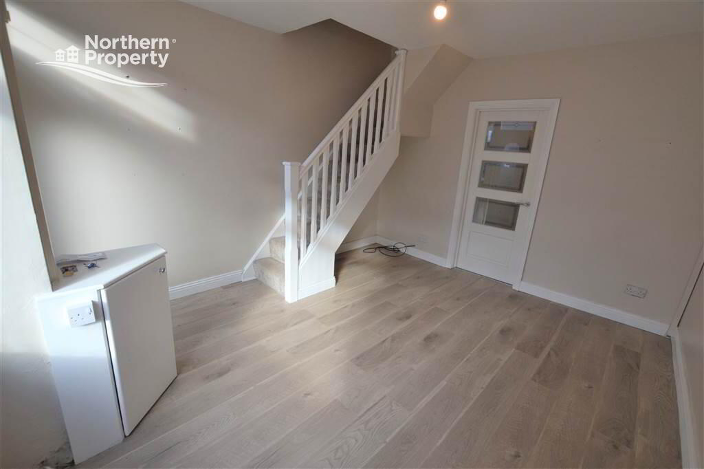 Photo 2 of 19 Islandbawn Street, Belfast