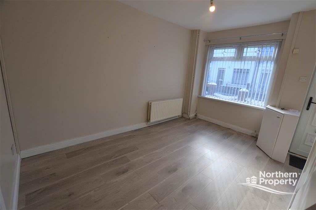 Photo 3 of 19 Islandbawn Street, Belfast