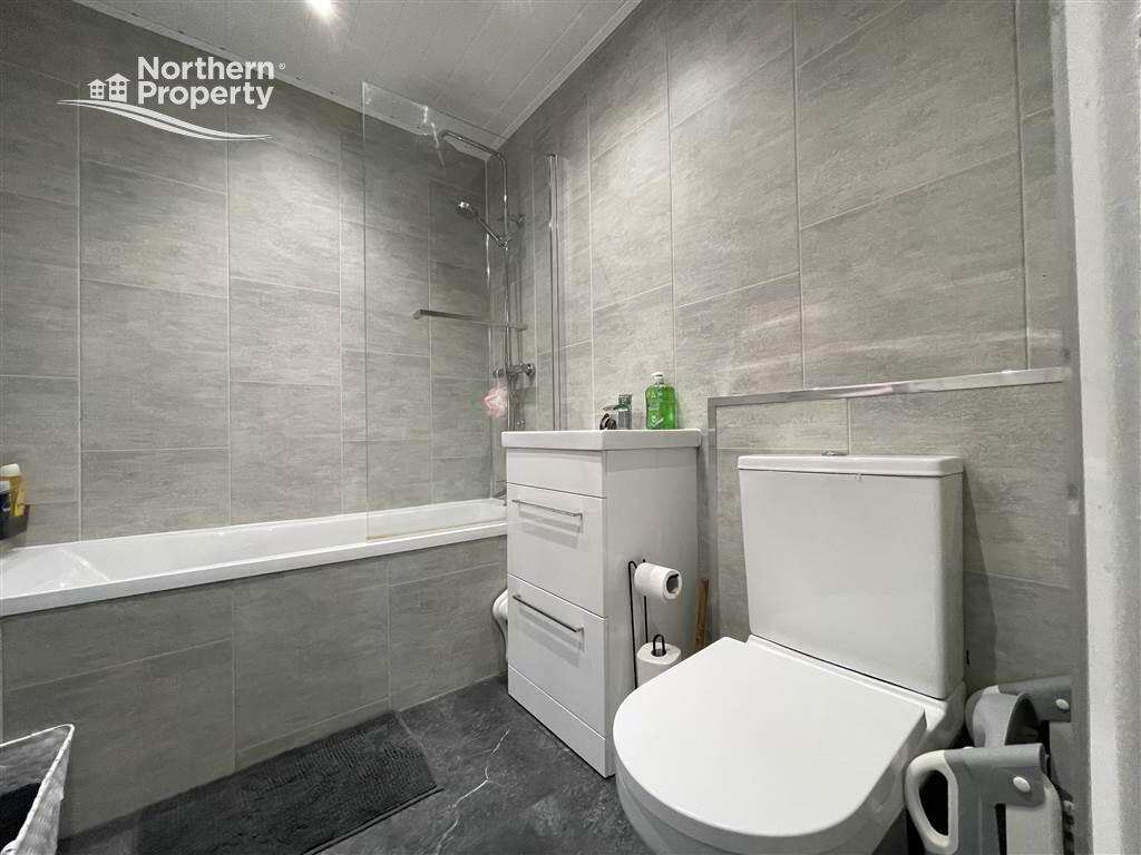 Photo 9 of 91 Beechmount Parade, Belfast