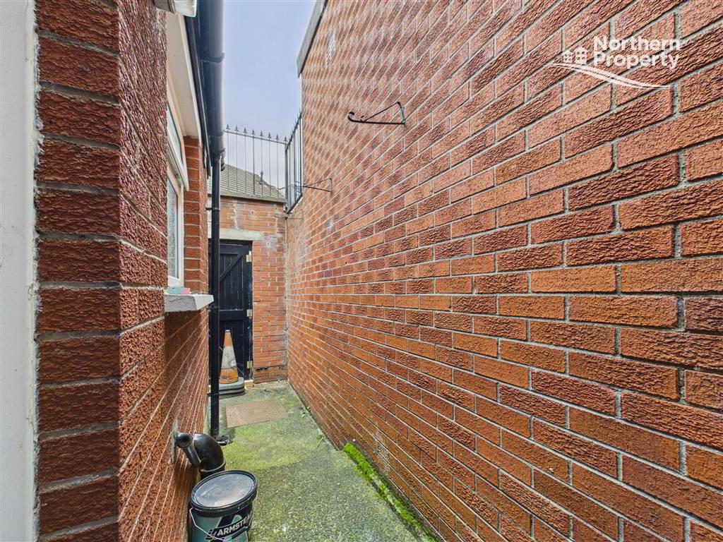Photo 15 of 27 Rockdale Street, Belfast