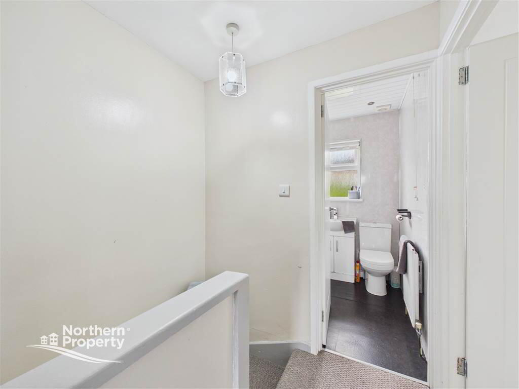 Photo 10 of 44 Kenard Avenue, Belfast