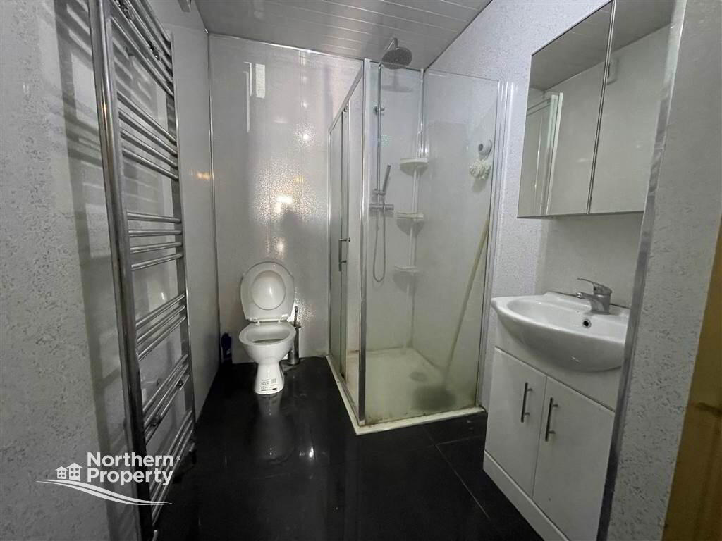 Photo 10 of 35 Springfield Avenue, Belfast